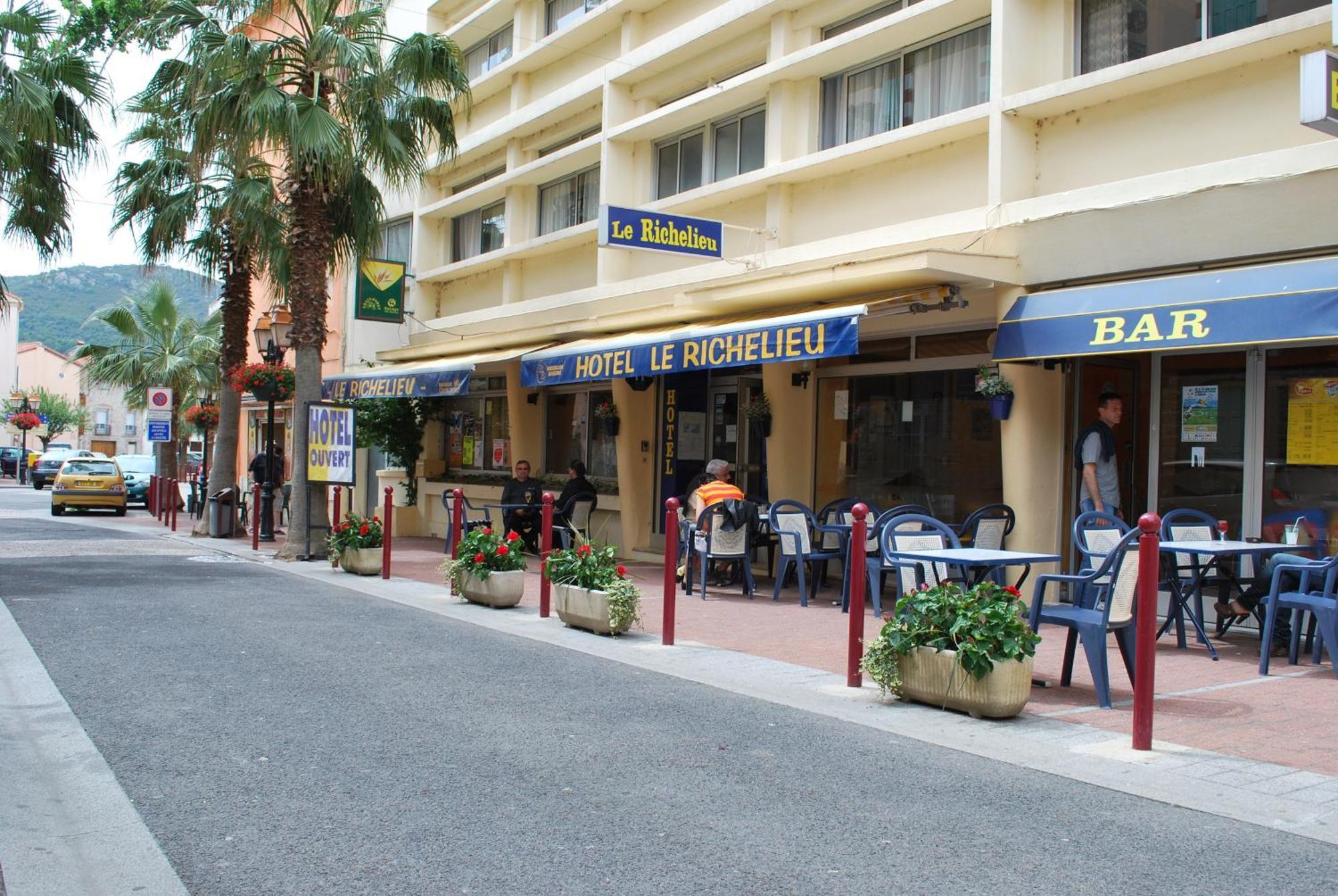 Le Richelieu Hotel Le Boulou Exterior photo