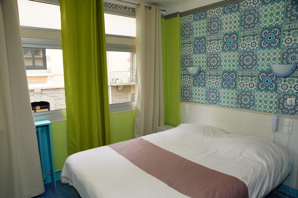 Le Richelieu Hotel Le Boulou Exterior photo